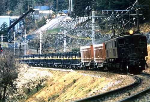 EF15